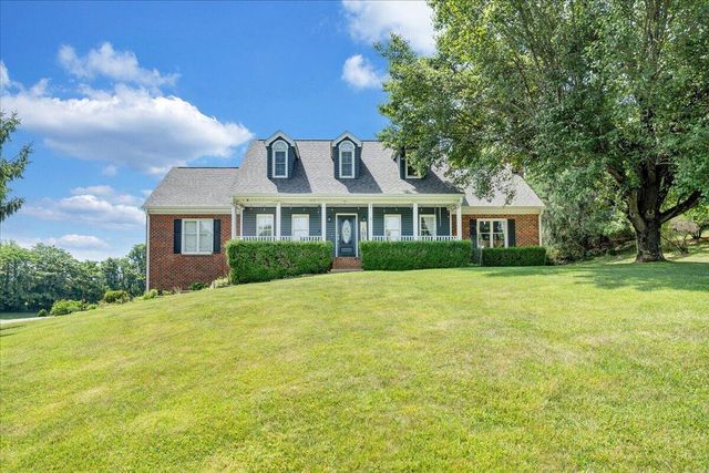 144 E Arrowhead CT, Troutville, VA 24175
