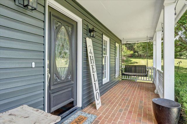 144 E Arrowhead CT, Troutville, VA 24175