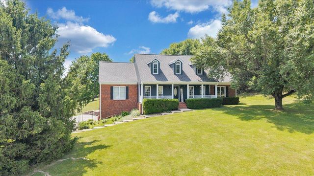 144 E Arrowhead CT, Troutville, VA 24175