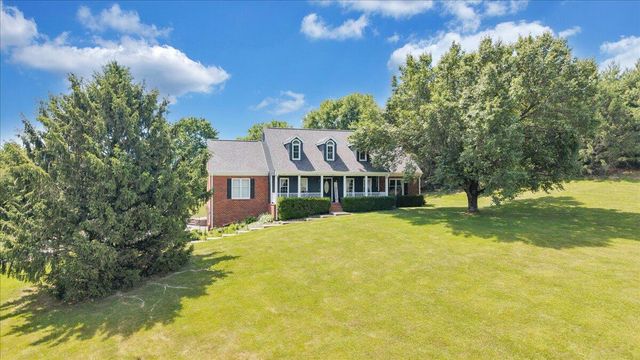 144 E Arrowhead CT, Troutville, VA 24175