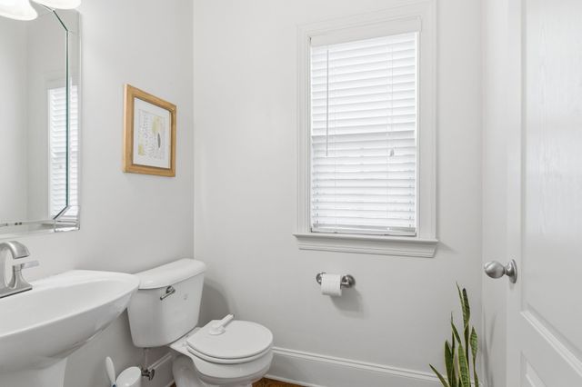 1075 Mansker Farm Blvd, Hendersonville, TN 37075