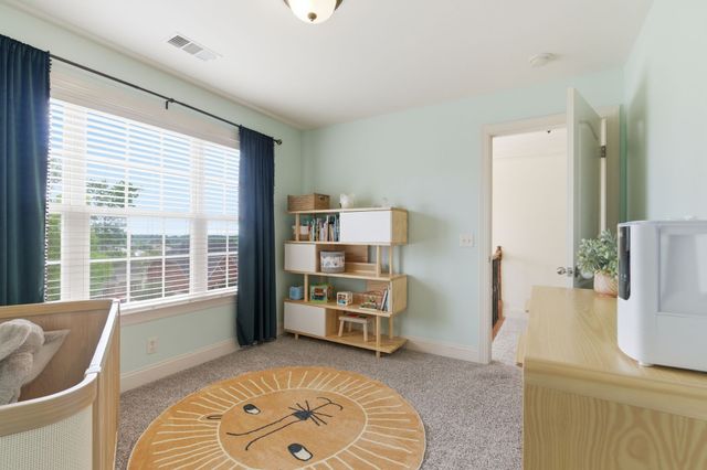 1075 Mansker Farm Blvd, Hendersonville, TN 37075