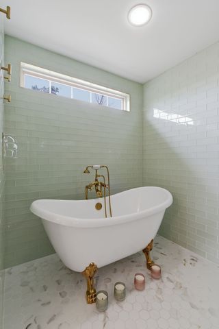 1075 Mansker Farm Blvd, Hendersonville, TN 37075