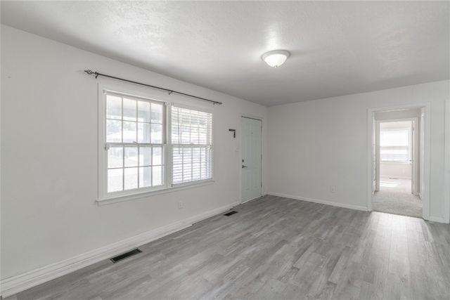 1648 SW 40TH Street, Oklahoma City, OK 73119