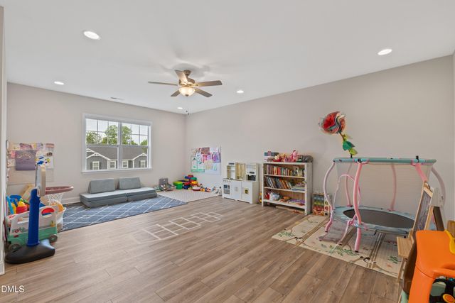6721 Winter Garden Way, Holly Springs, NC 27540