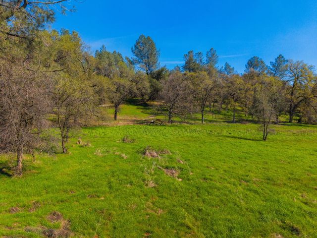 Wonderland Boulevard, Redding, CA 96003