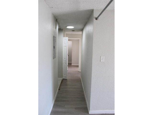 2375 S Linden Ct 313, Denver, CO 80222