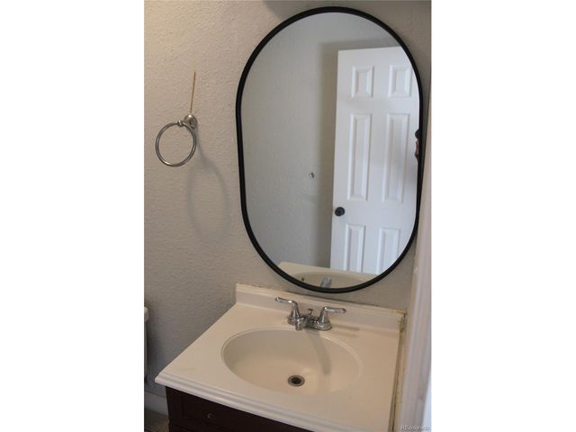 2375 S Linden Ct 313, Denver, CO 80222