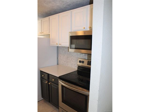 2375 S Linden Ct 313, Denver, CO 80222