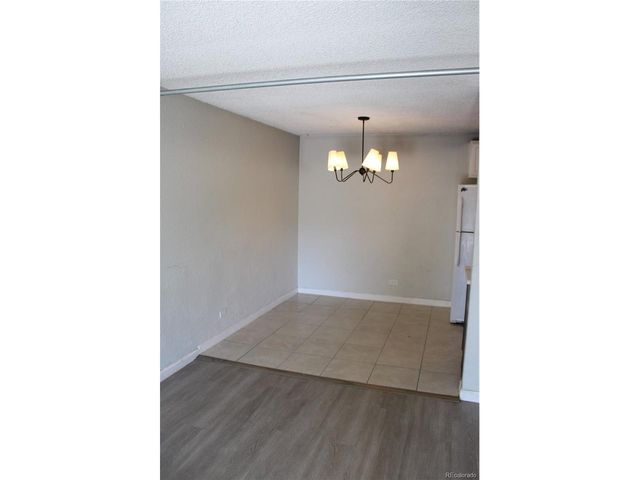 2375 S Linden Ct 313, Denver, CO 80222