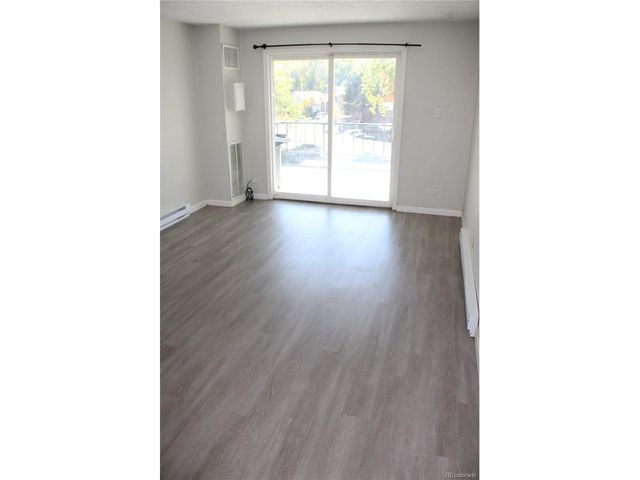2375 S Linden Ct 313, Denver, CO 80222