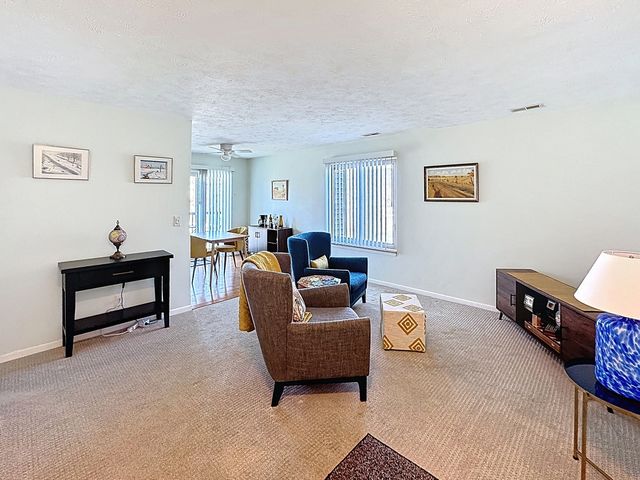 1816 53rd Street 9, Moline, IL 61265