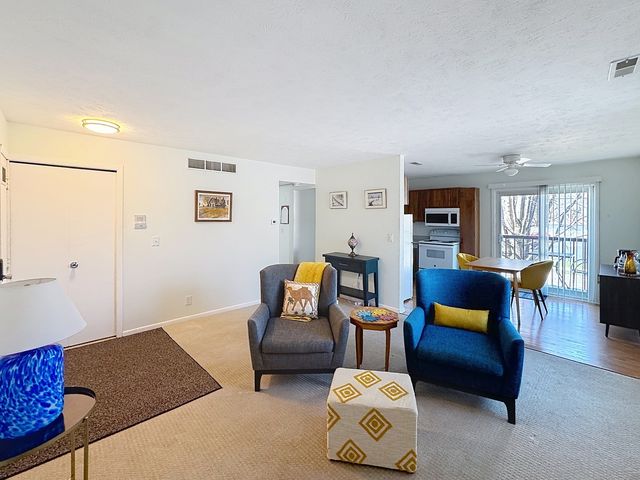 1816 53rd Street 9, Moline, IL 61265