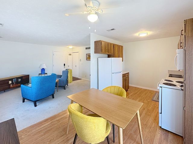 1816 53rd Street 9, Moline, IL 61265