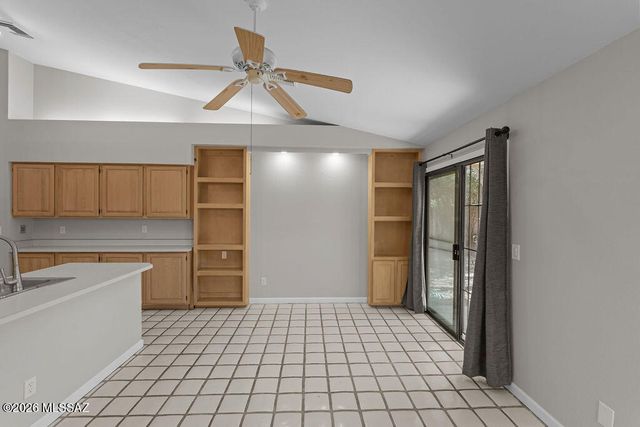 5580 N Vía Umbrosa, Tucson, AZ 85750