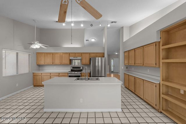 5580 N Vía Umbrosa, Tucson, AZ 85750
