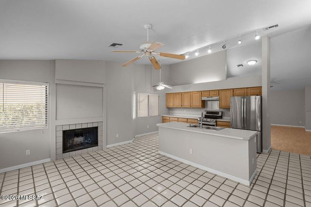 5580 N Vía Umbrosa, Tucson, AZ 85750