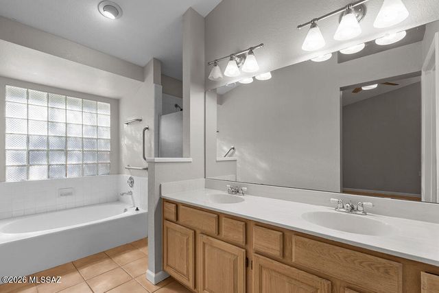 5580 N Vía Umbrosa, Tucson, AZ 85750