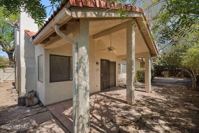 5580 N Vía Umbrosa, Tucson, AZ 85750