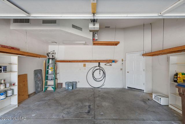 5580 N Vía Umbrosa, Tucson, AZ 85750