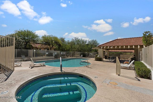 5580 N Vía Umbrosa, Tucson, AZ 85750