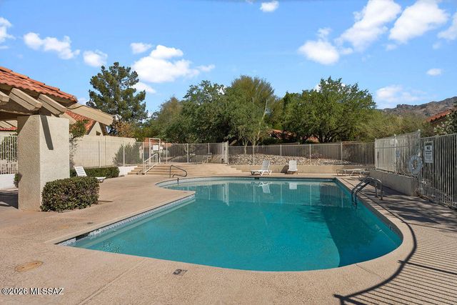 5580 N Vía Umbrosa, Tucson, AZ 85750