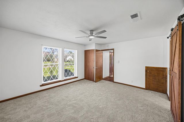 2348 Shalmar Drive, West Columbia, TX 77486