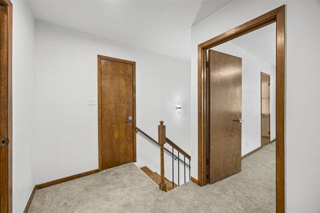 2348 Shalmar Drive, West Columbia, TX 77486