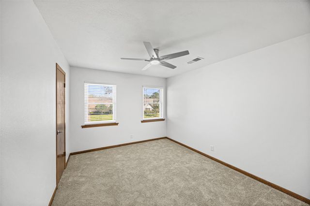 2348 Shalmar Drive, West Columbia, TX 77486