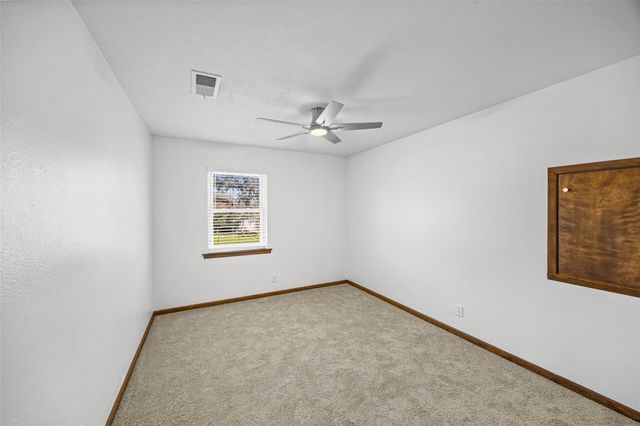 2348 Shalmar Drive, West Columbia, TX 77486