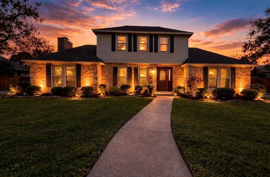 2348 Shalmar Drive, West Columbia, TX 77486