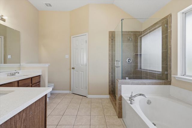 1814 Oak Bend Lane, Garland, TX 75040