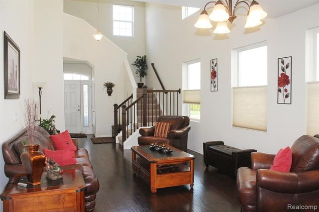 860 Backshore Drive, Canton, MI 48187