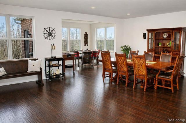 860 Backshore Drive, Canton, MI 48187