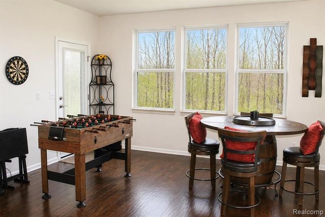 860 Backshore Drive, Canton, MI 48187