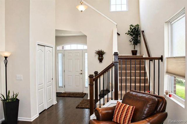 860 Backshore Drive, Canton, MI 48187