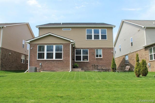 860 Backshore Drive, Canton, MI 48187