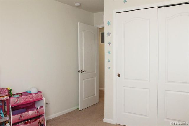860 Backshore Drive, Canton, MI 48187
