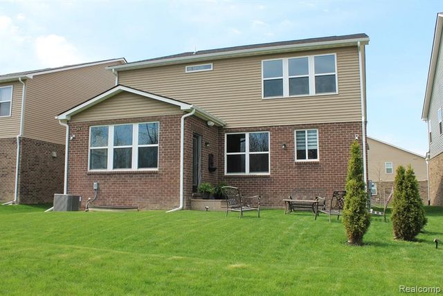 860 Backshore Drive, Canton, MI 48187