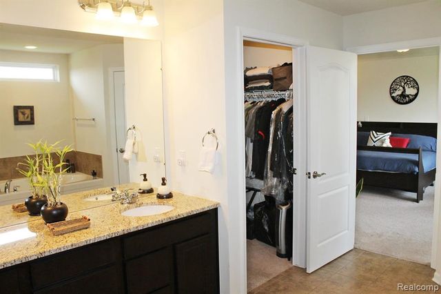 860 Backshore Drive, Canton, MI 48187