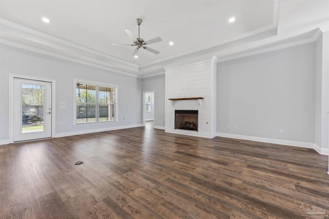 1181 Wensel Dr, Cantonment, FL 32533