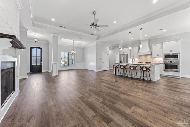 1181 Wensel Dr, Cantonment, FL 32533