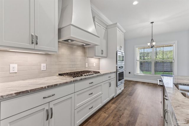 1181 Wensel Dr, Cantonment, FL 32533