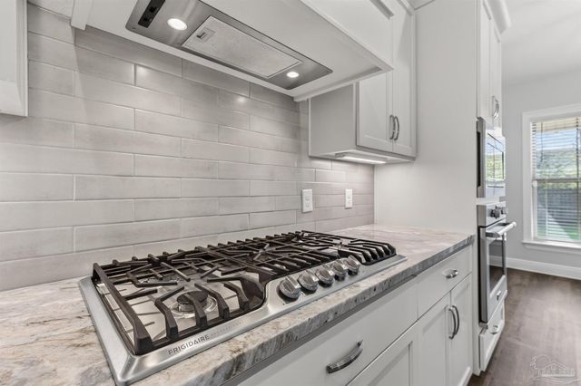 1181 Wensel Dr, Cantonment, FL 32533