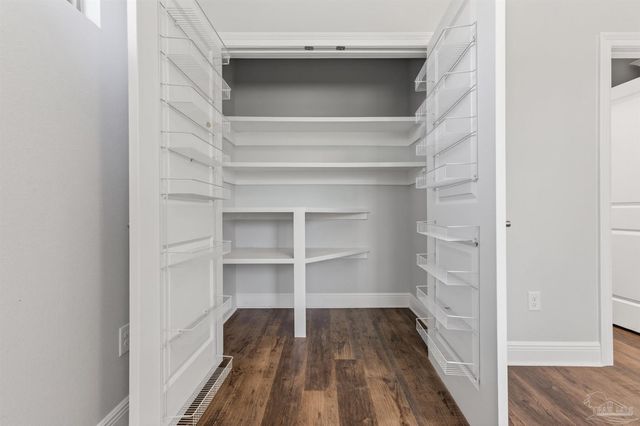 1181 Wensel Dr, Cantonment, FL 32533