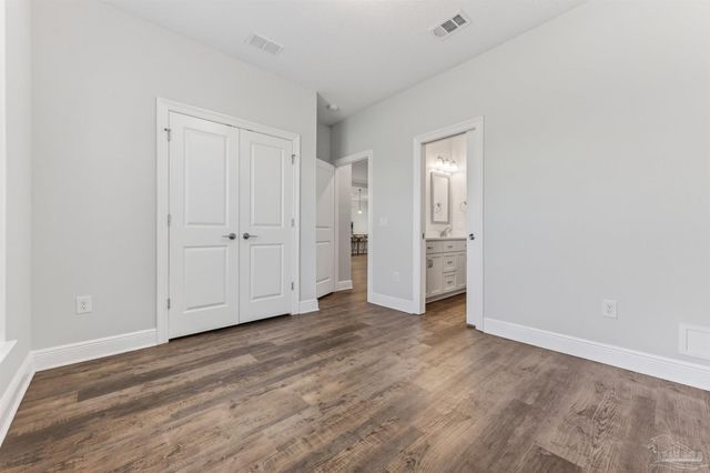 1181 Wensel Dr, Cantonment, FL 32533