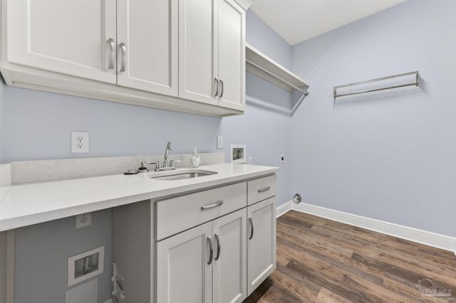 1181 Wensel Dr, Cantonment, FL 32533