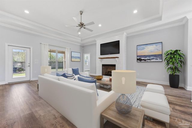 1181 Wensel Dr, Cantonment, FL 32533