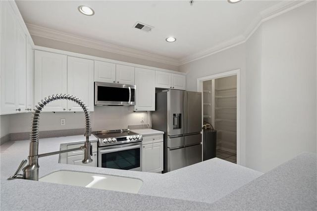 2400 Cumberland SE Parkway 614, Atlanta, GA 30339