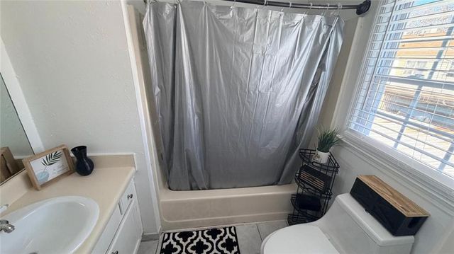 250 Mill Creek Place, Roswell, GA 30076